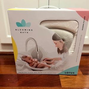 Blooming Baby Bath